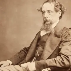 Kto napisał Opowieść wigilijną? Charles Dickens i jej ponadczasowość