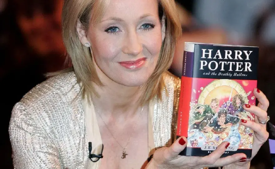 J. K. Rowling: Kto stworzył Harry'ego Pottera i jak?